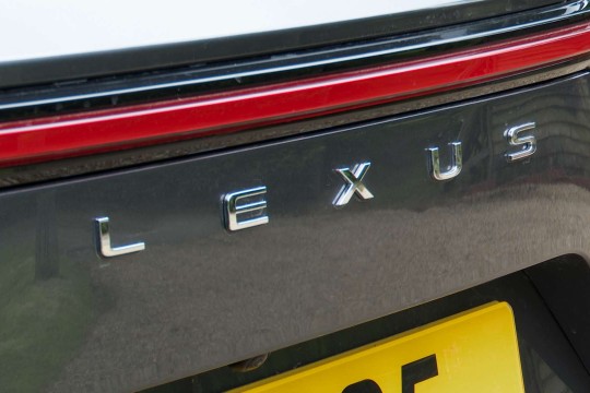 Lexus NX Estate 350h Suv 2.5 Premium Pack Panoramic Roof E-Cvt 2WD